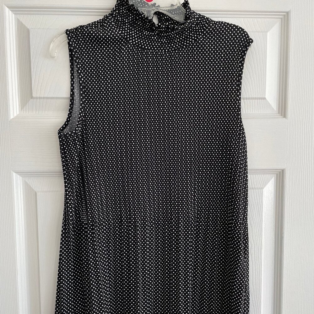 Adrianna Papell tank top size small black with white dots stretchy